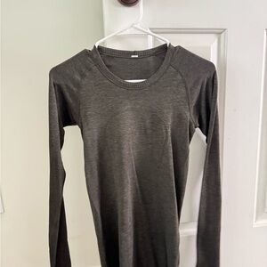 Lululemon Athletica Dark Green Long Sleeve Top